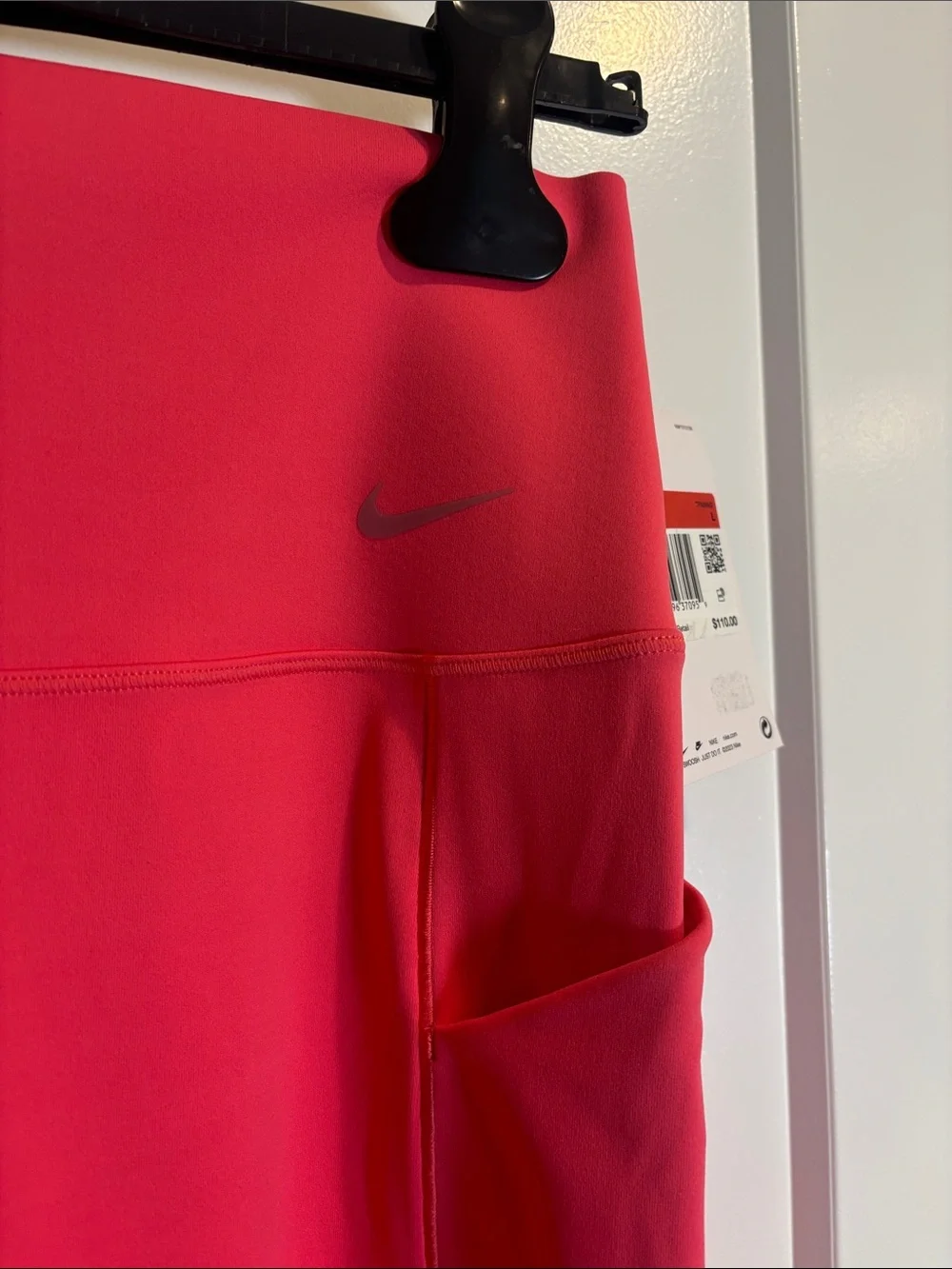 Nike Women’s Universa High Rise Dri-fit Leggings with Pockets Large